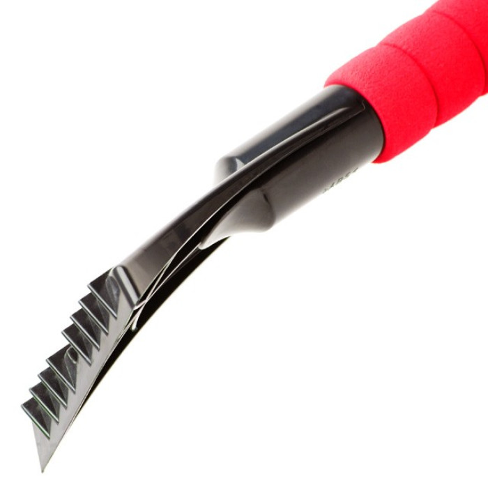 Зимова щітка зі скребком 61см INTERTOOL